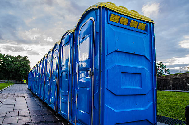 Best Porta potty rental near me  in Clewiston, FL